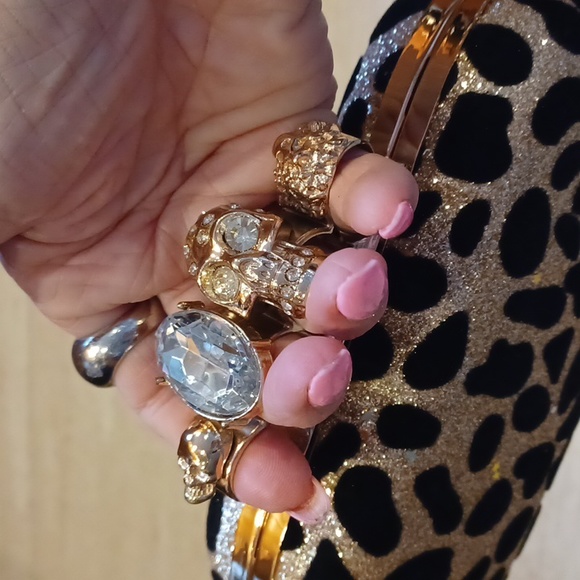 Unique Black/Shimmery Gold Clutch - Picture 9 of 9